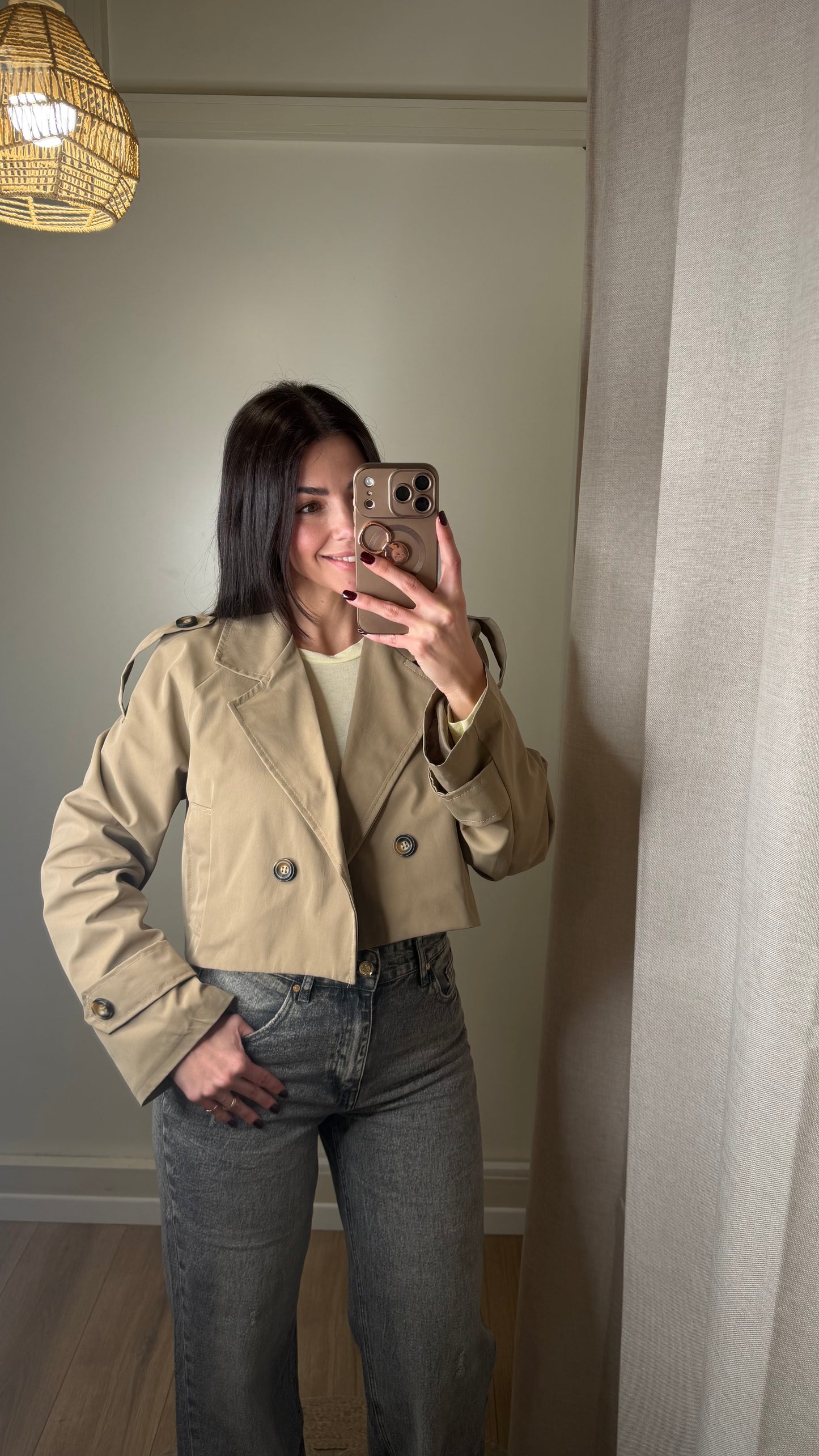Trench corto