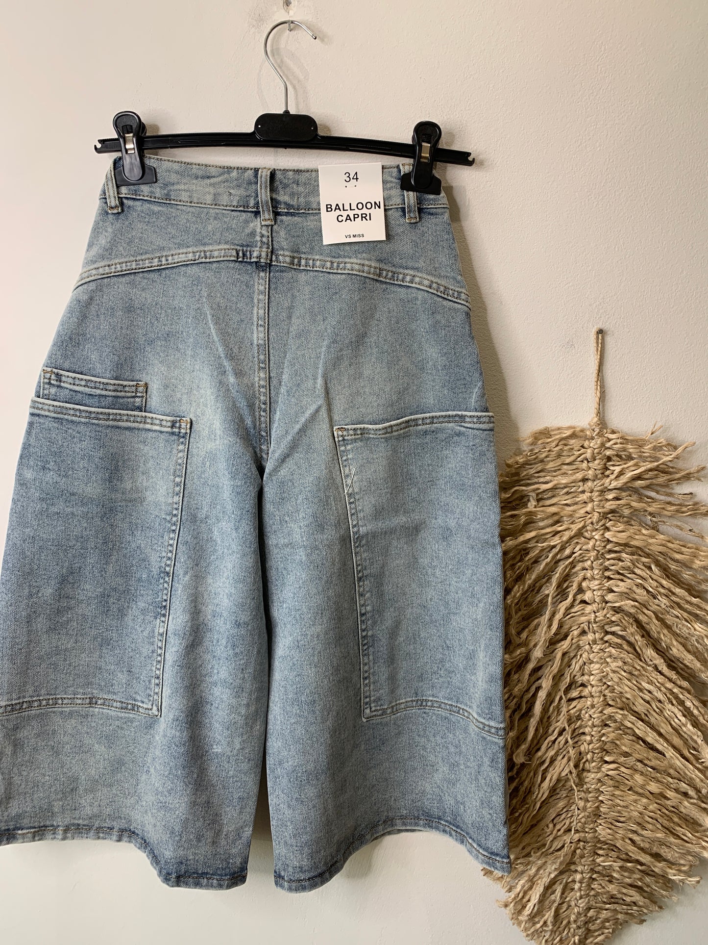 Shorts Ballon Capri