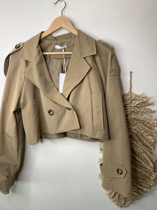 Trench corto